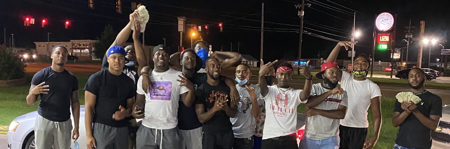 IamDeeBell's profile banner image