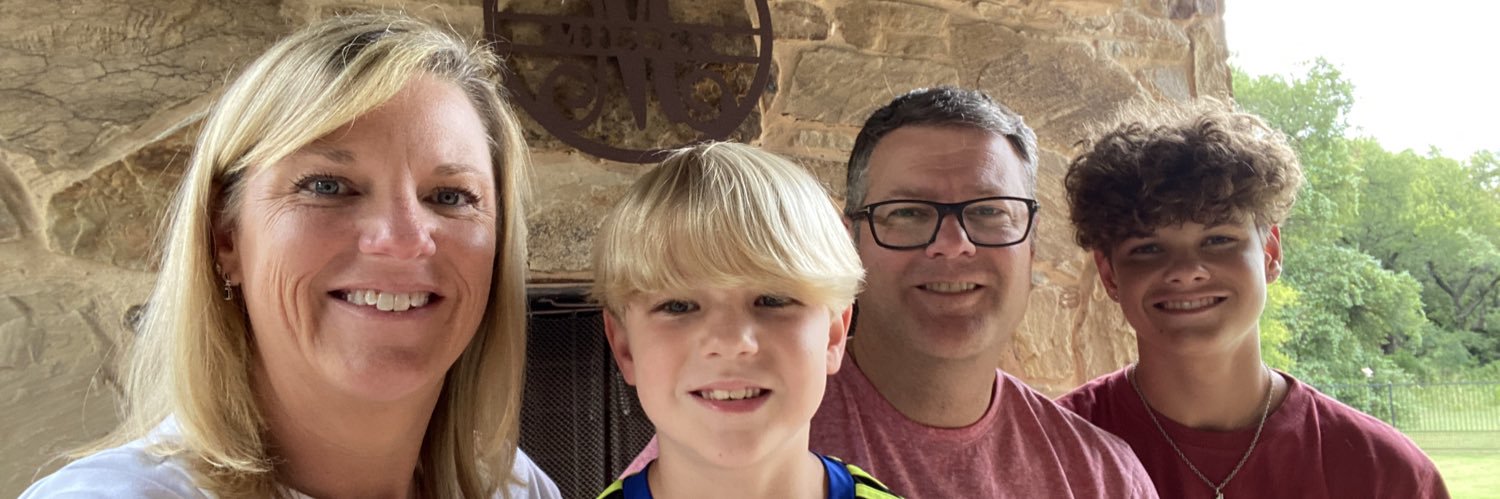 cdeetermiller's profile banner image