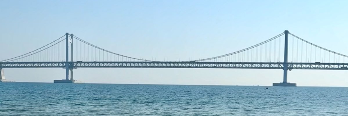 every42_store's profile banner image