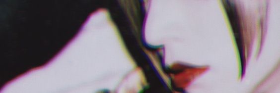 Q✦✦✦ banner