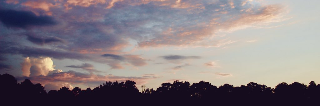 aunabilbo's profile banner image