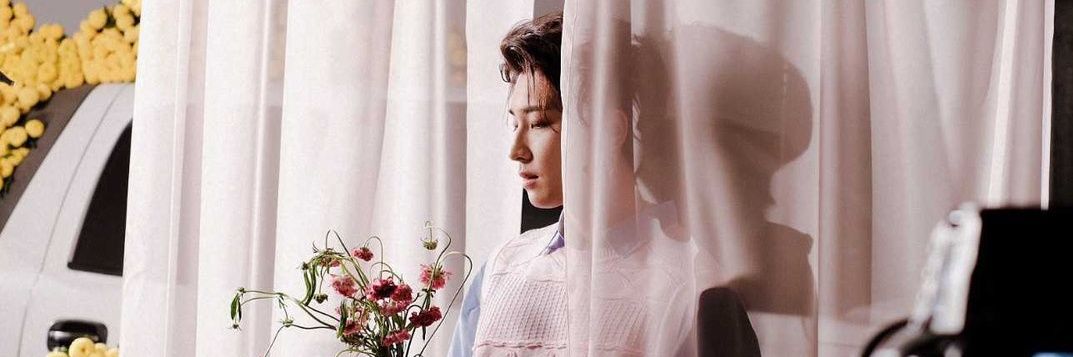 K 👑 banner