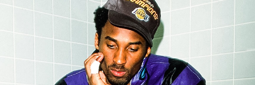 b_love32's profile banner image
