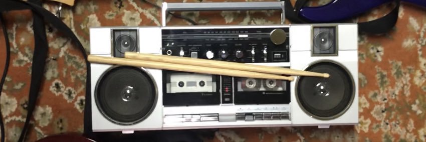 6 Strings and a Microphone banner