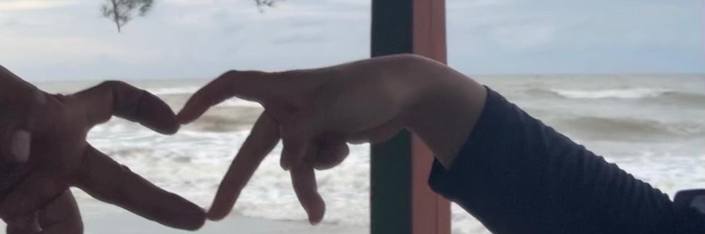 happinesstaa's profile banner image