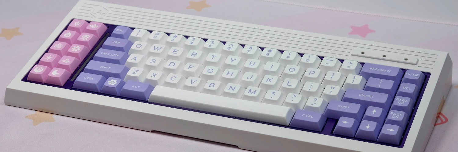 Courtney 🍓 banner