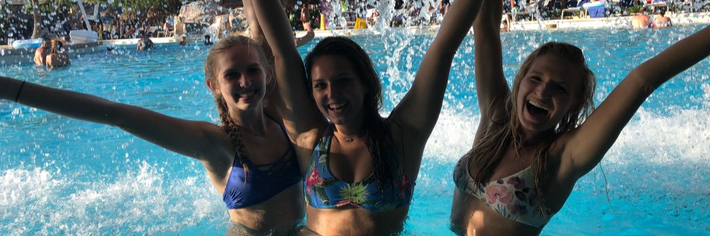 lesliebooth_'s profile banner image