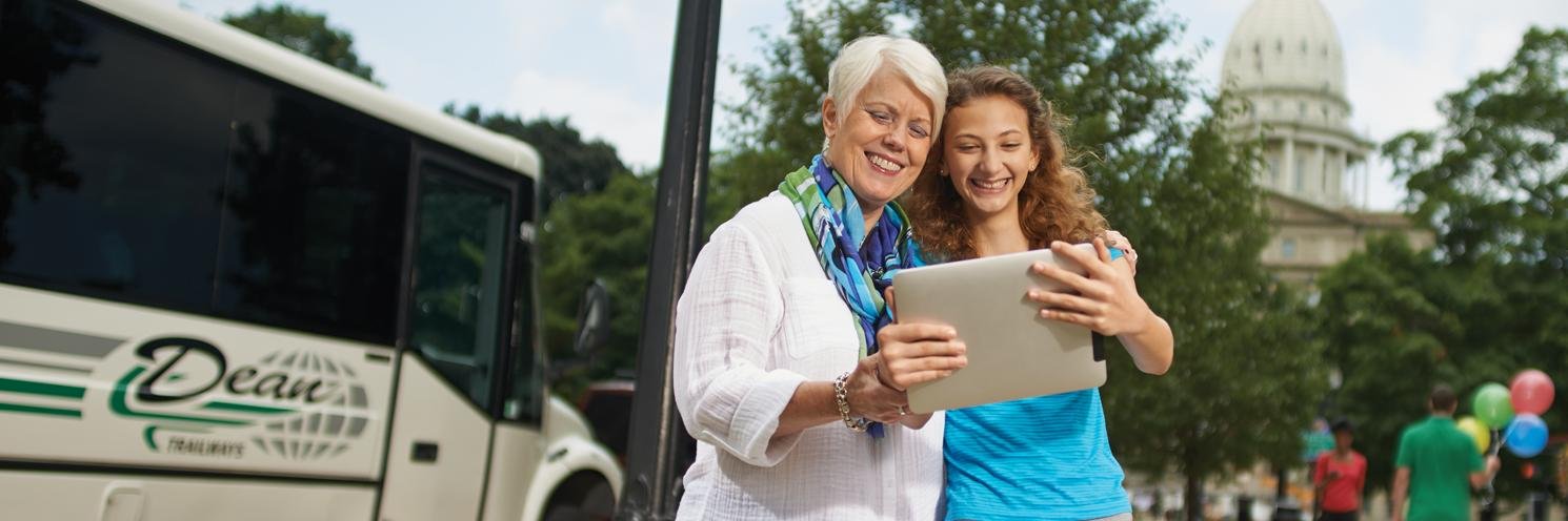 Dean Trailways banner