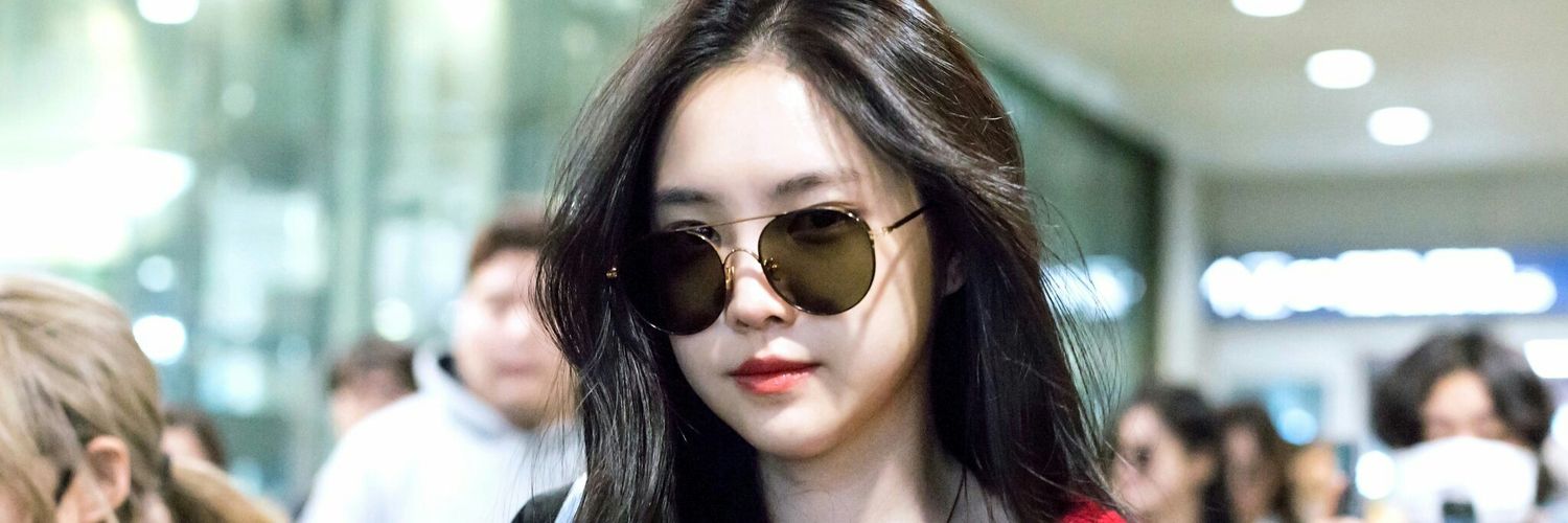 asewhun's profile banner image
