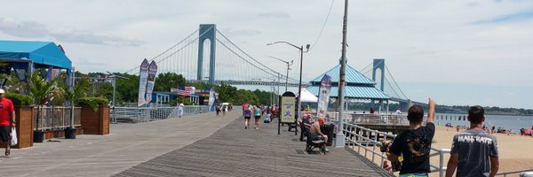 dianesavino Profile Banner