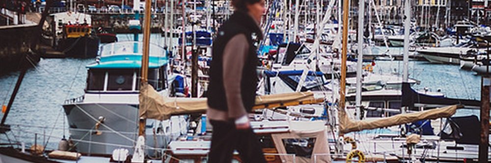 comuzzigausian's profile banner image