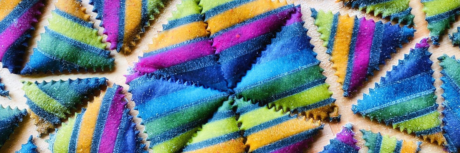 Linda @SaltySeattle banner