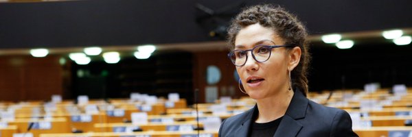 LNicholsonova Profile Banner