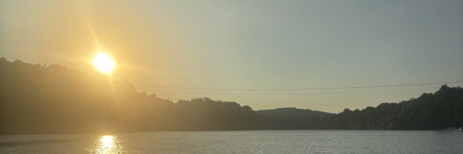 anaaigomez's profile banner image