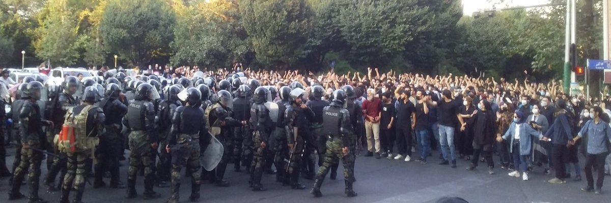 🇮🇷 پزشکی در تبعید خودخواسته banner