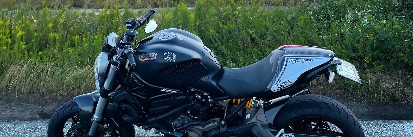 yn077's profile banner image