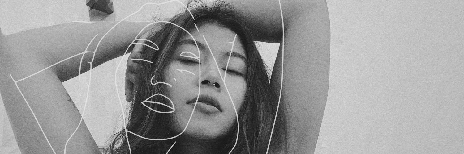 misstomines's profile banner image