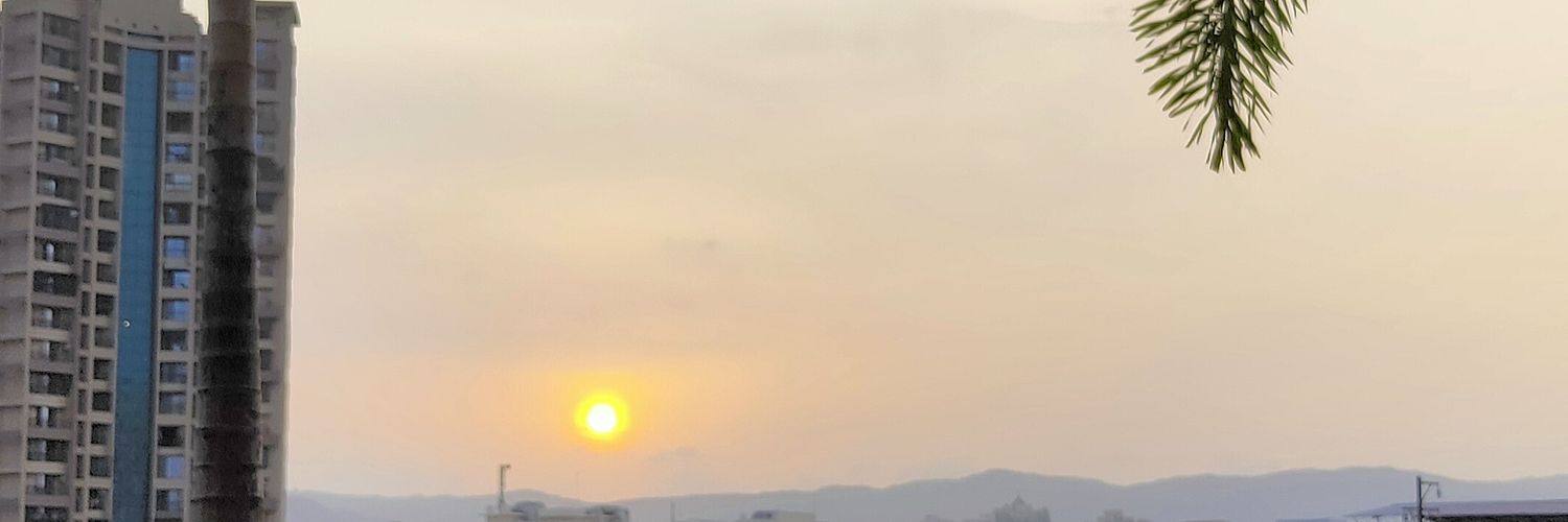 MrsSuruchi's profile banner image
