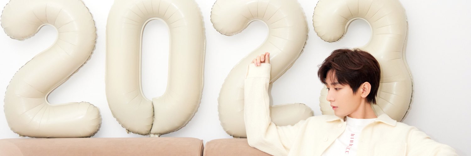 loly_wang's profile banner image