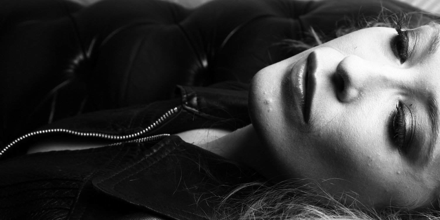 Victoria Yeates banner