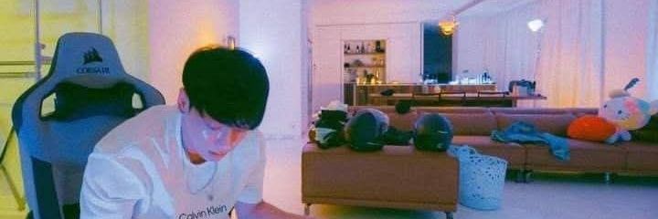 _eliikook's profile banner image