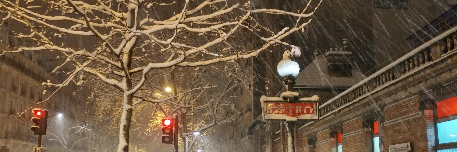 davidebus's profile banner image