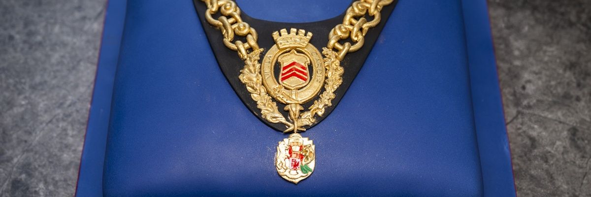 Adrian Robson banner