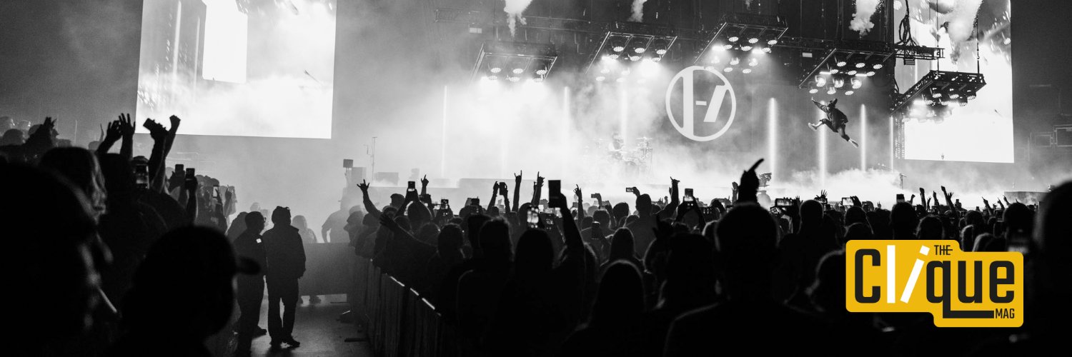 The Clique Mag banner