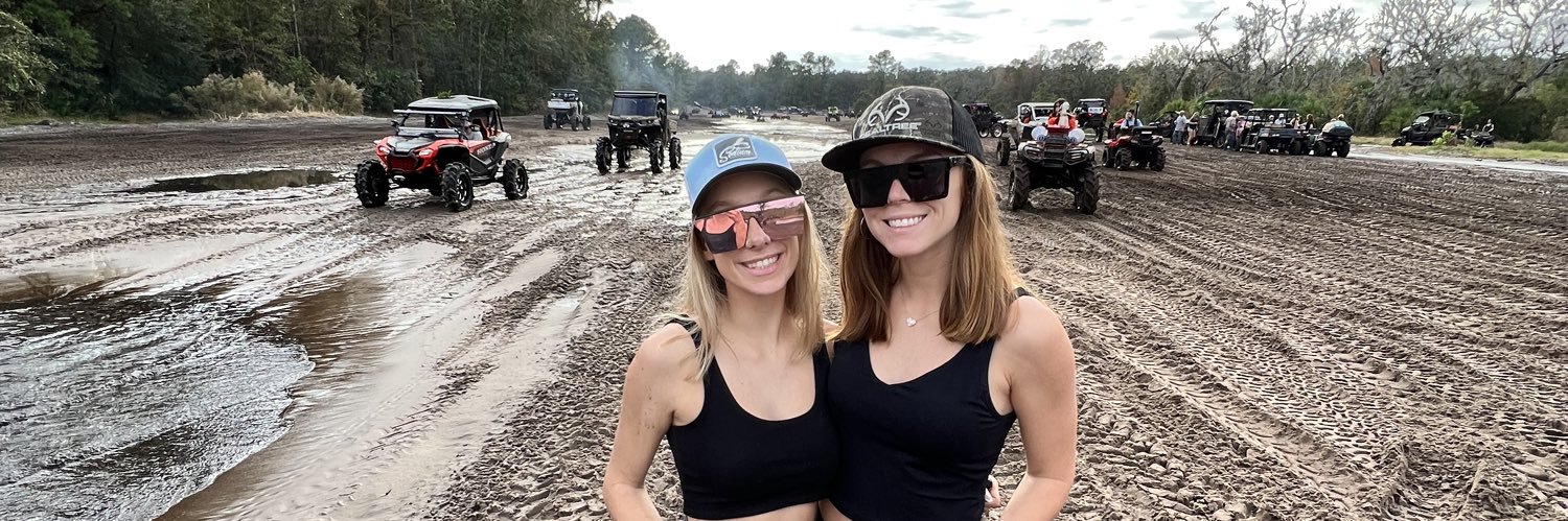 EmmaJanecek's profile banner image
