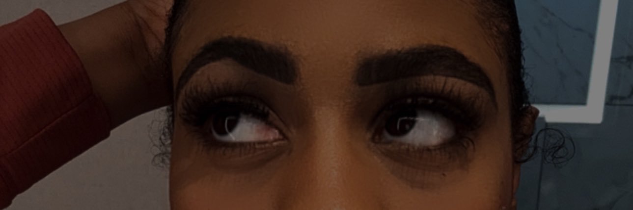 H E Y it’s J U S T J A D E ✨💫 banner
