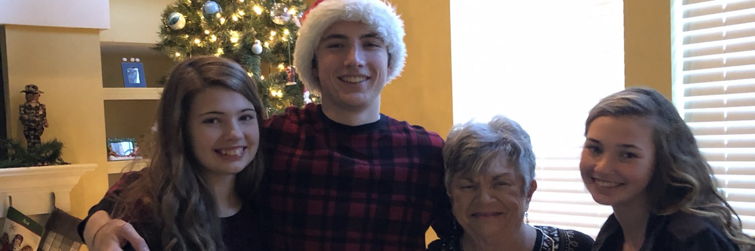 amyteach16's profile banner image