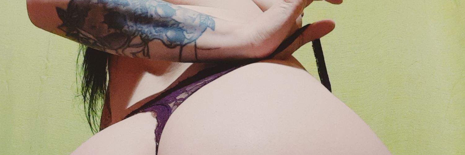conisitaxx's profile banner image