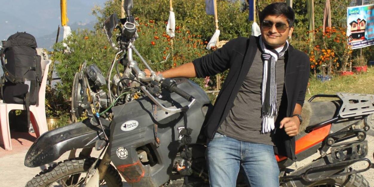 r_garg's profile banner image