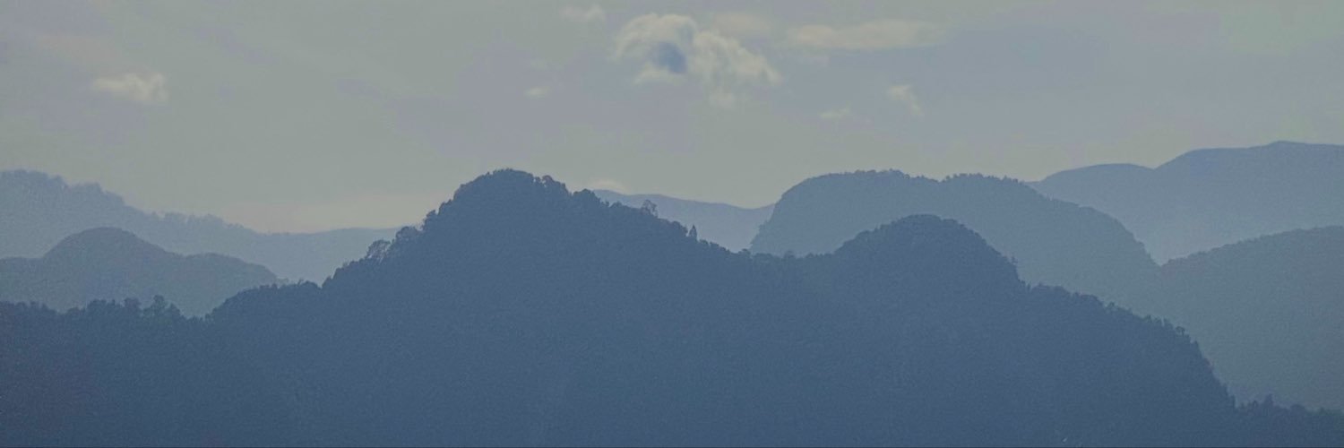 karlrosli's profile banner image