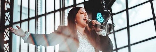 Aracely_Lavin's profile banner image
