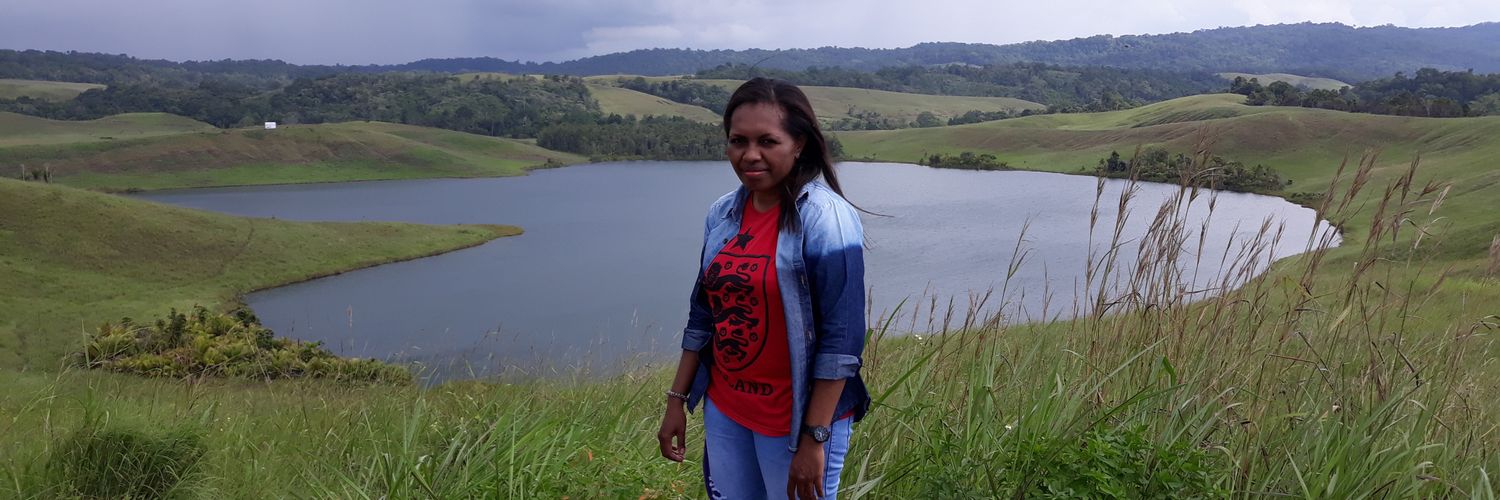 PutriWara's profile banner image