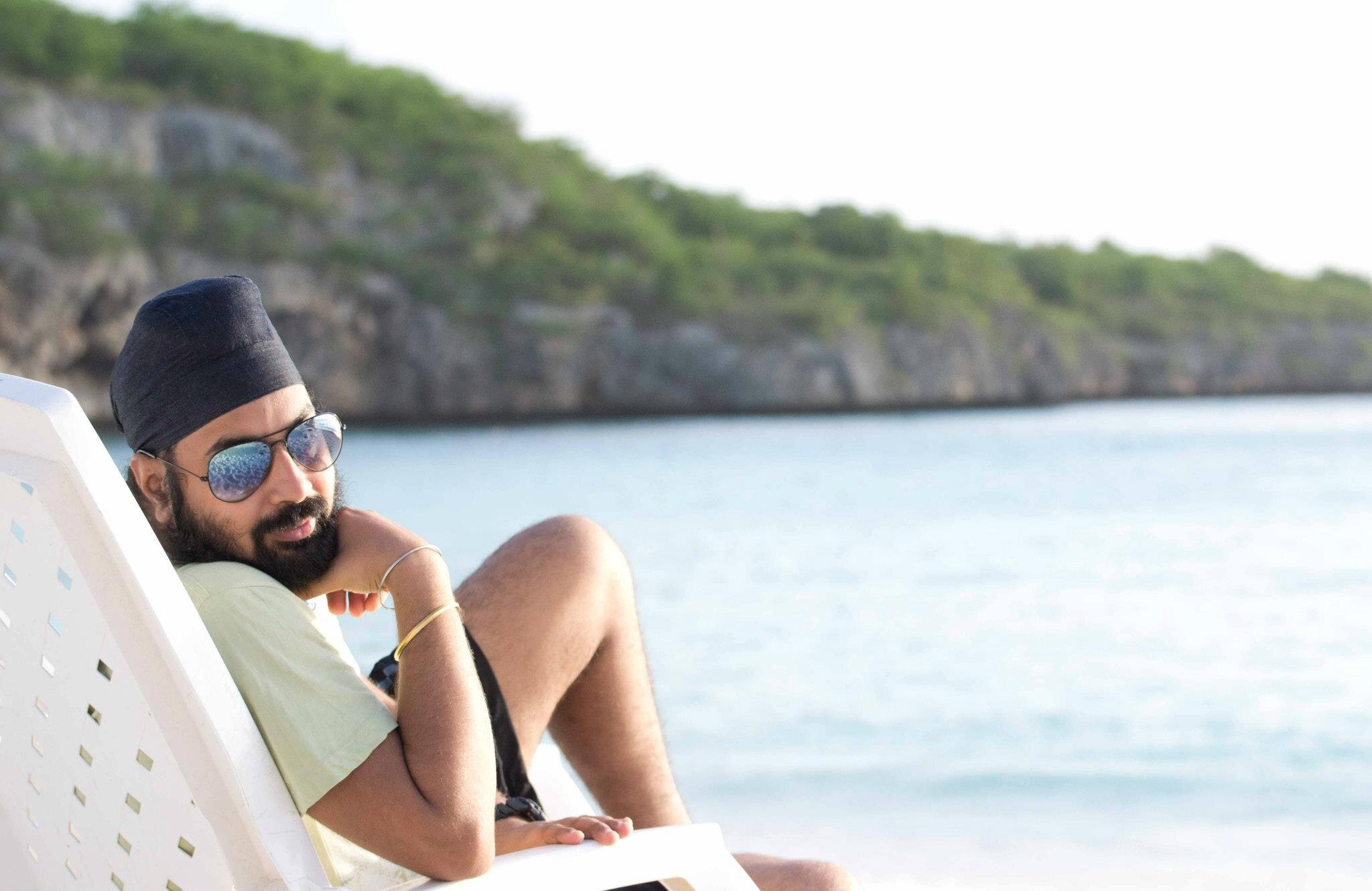 montybindra's profile banner image
