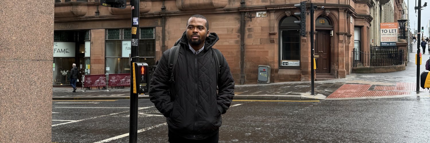 Promise U.💙❤️ banner