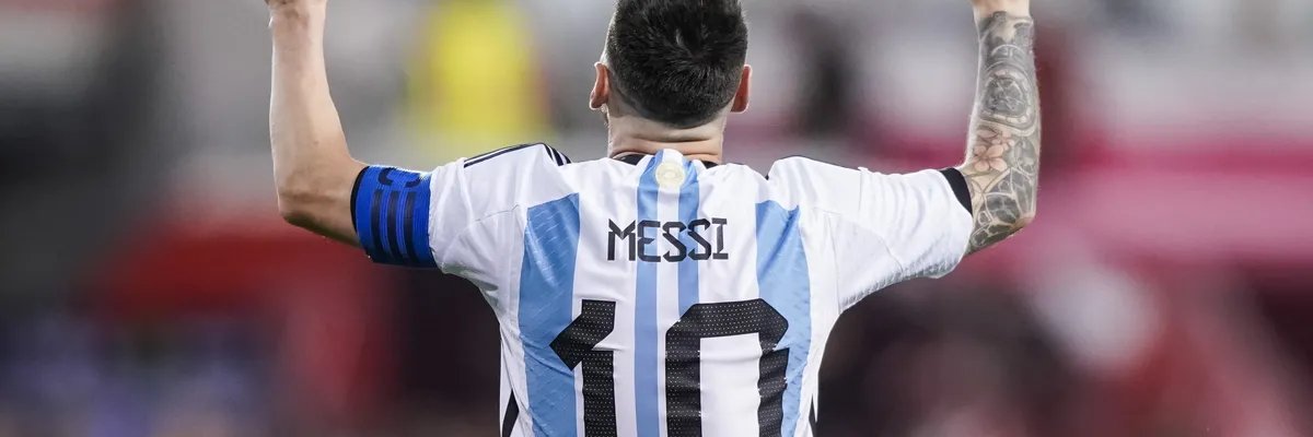 EstebanSaurio_'s profile banner image