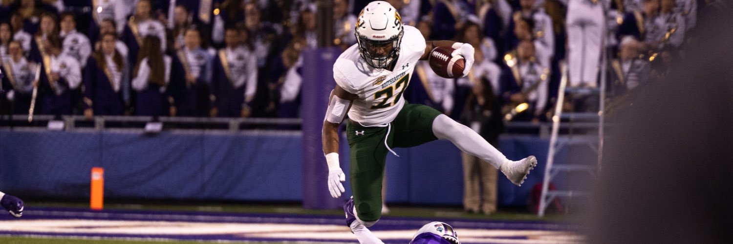 Taron Jones banner