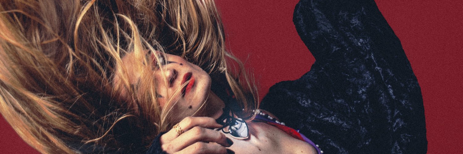 June The Girl - Sweet Thérapie 🎪 banner