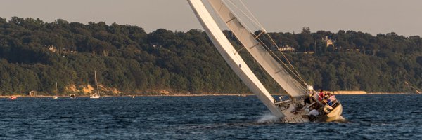jonipsaro Profile Banner