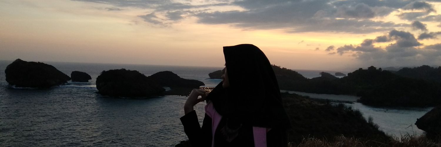 risty1303's profile banner image