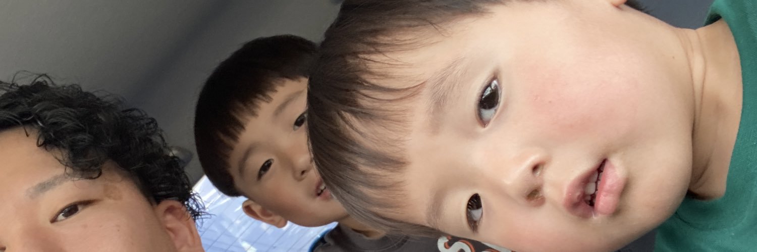 1108_w's profile banner image