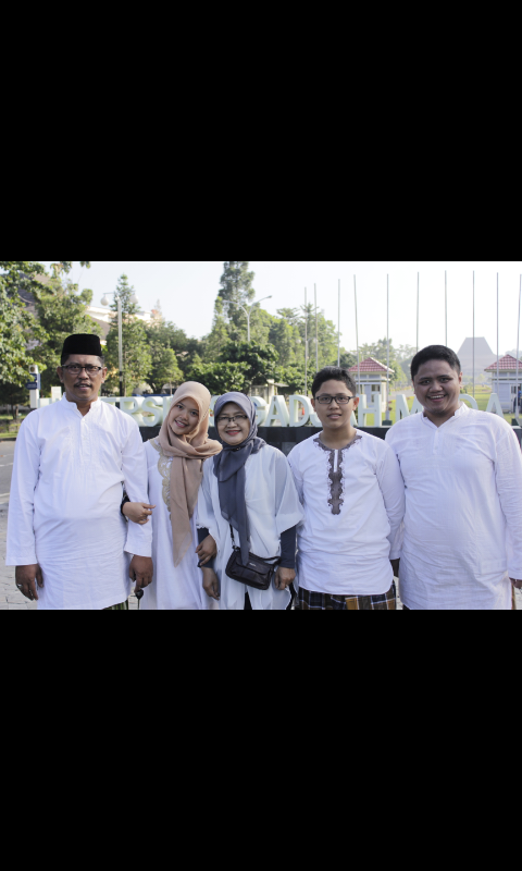 rizdaamalia's profile banner image