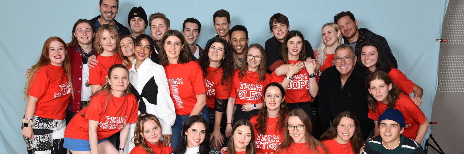 ✨Manon 🌹✨ banner