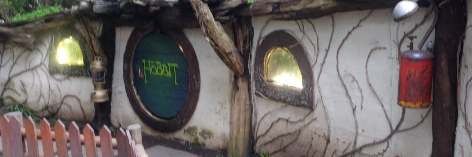 febryntiputri's profile banner image
