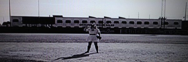 karenehowell Profile Banner