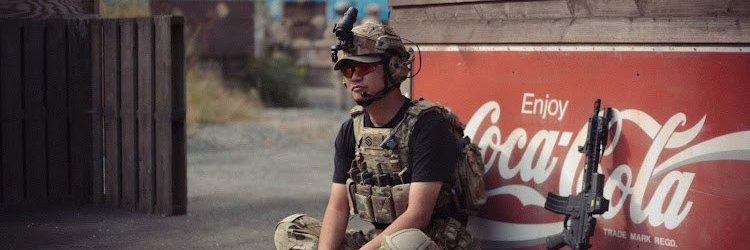 戦う眼鏡屋【SMILE-EYE TACTICAL】の大きい方＠公式よりの非公式's banner