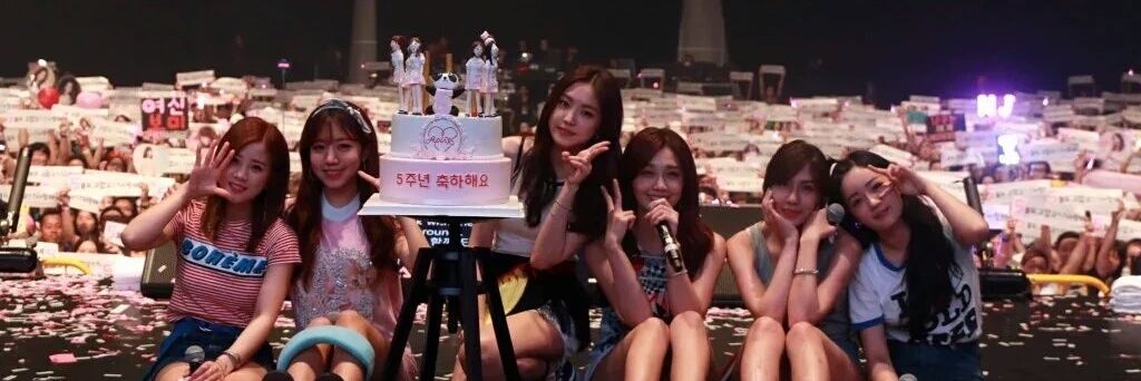 Apinkbbomi's profile banner image